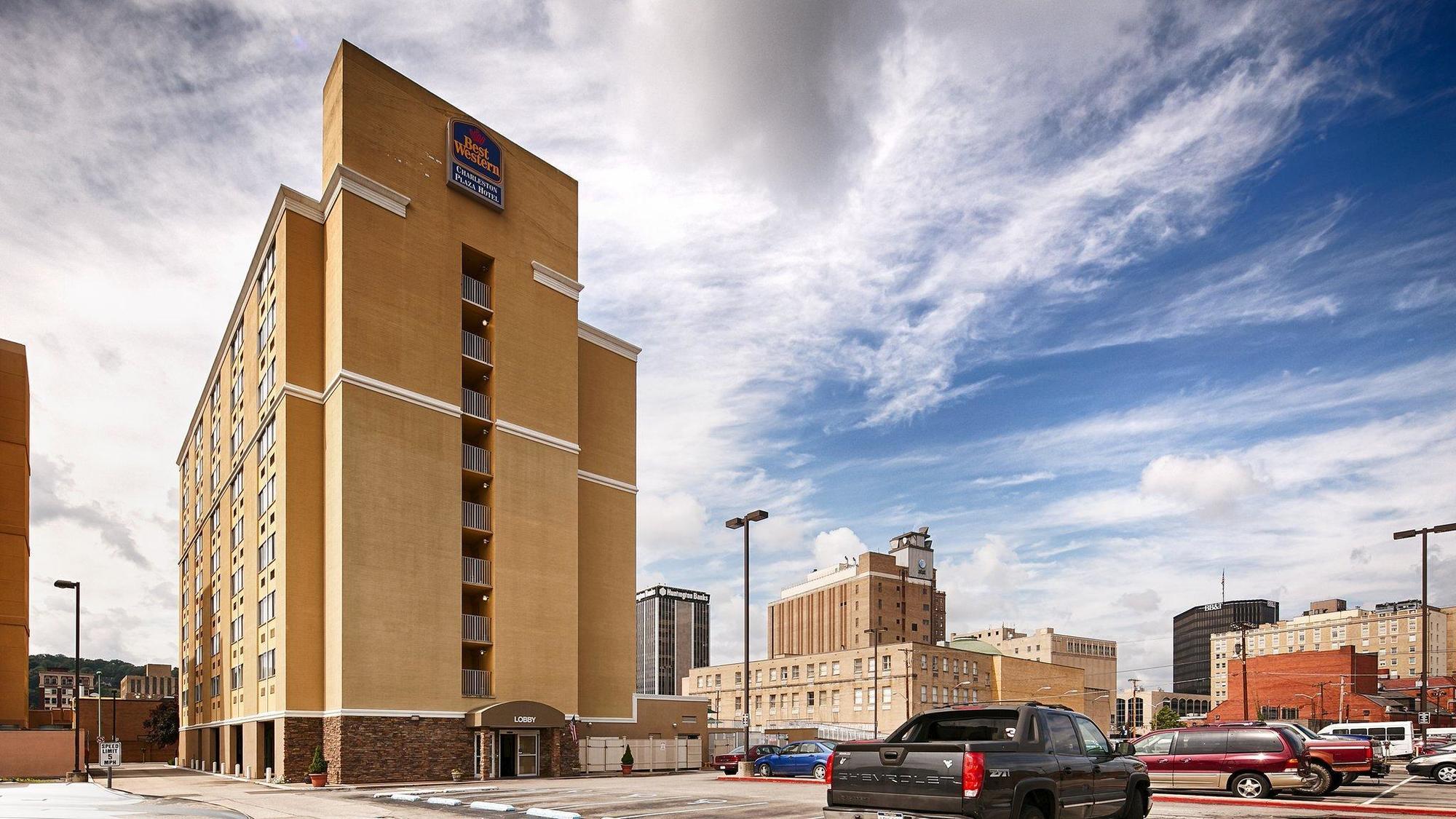 Quality Inn & Suites Charleston Exterior photo